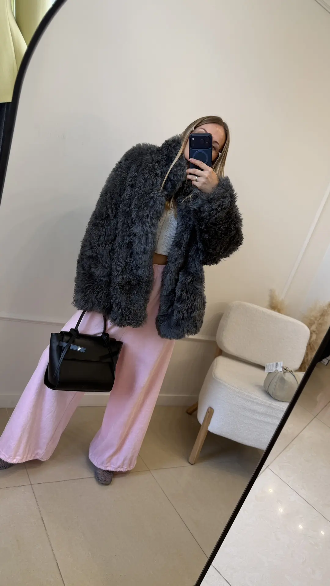 Тиградо 😍

SALE -30%

Супер космическая скидка 

Натуральный мех тиградо 
Идеальные по меху , посад