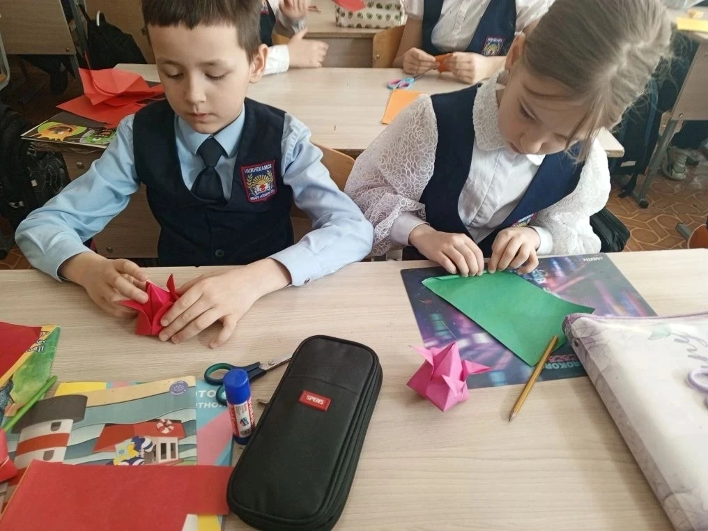 В 3Г классе расцвели «тюльпаны Навруза»! 🌷☀️  В рамках регионального проекта «Орлёнок-путешественник