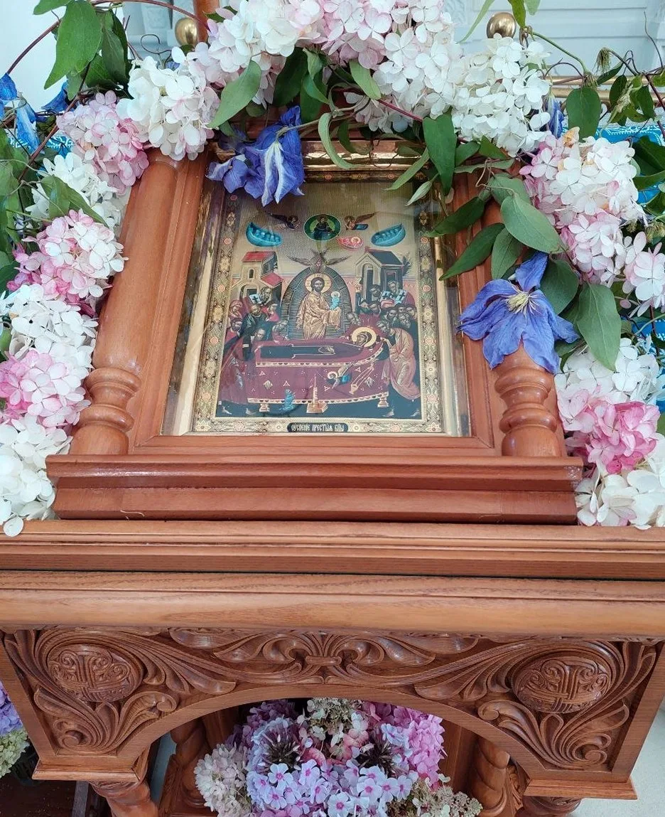 С праздником Успения Пресвятой Богородицы!