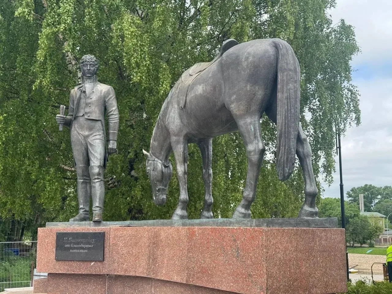 ✅Памятнику Батюшкову в Вологде вернут утраченные детали к юбилею города