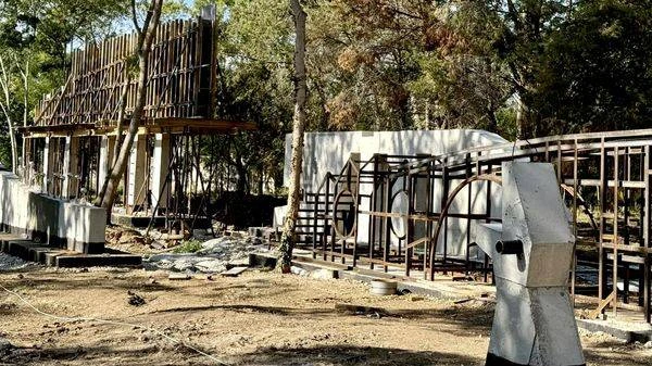 В Евпатории подрядчик срывает сроки благоустройства Мойнакского парка - мэр
