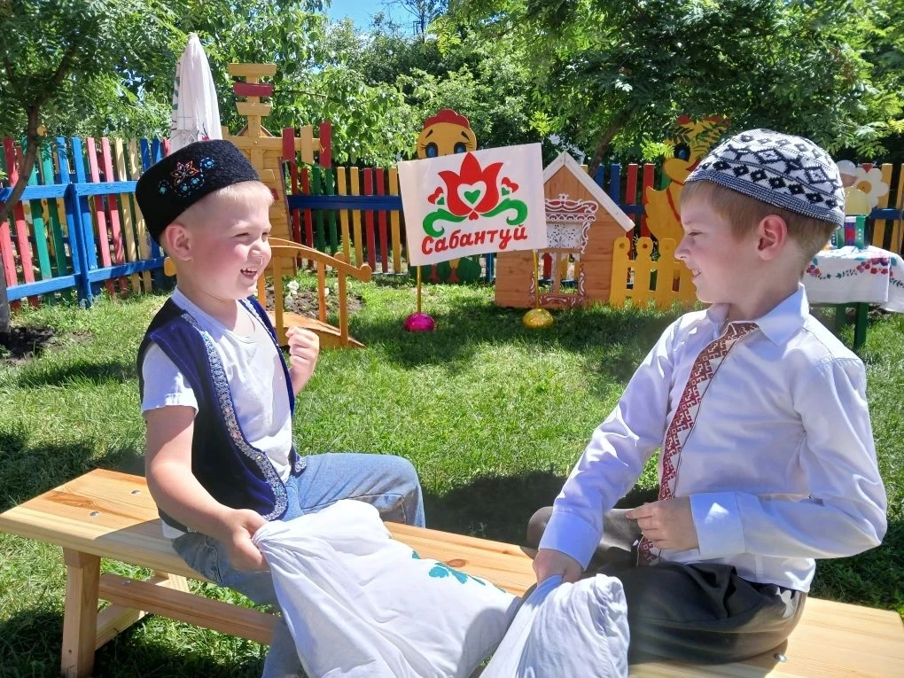 Сабантуй бүген бездә