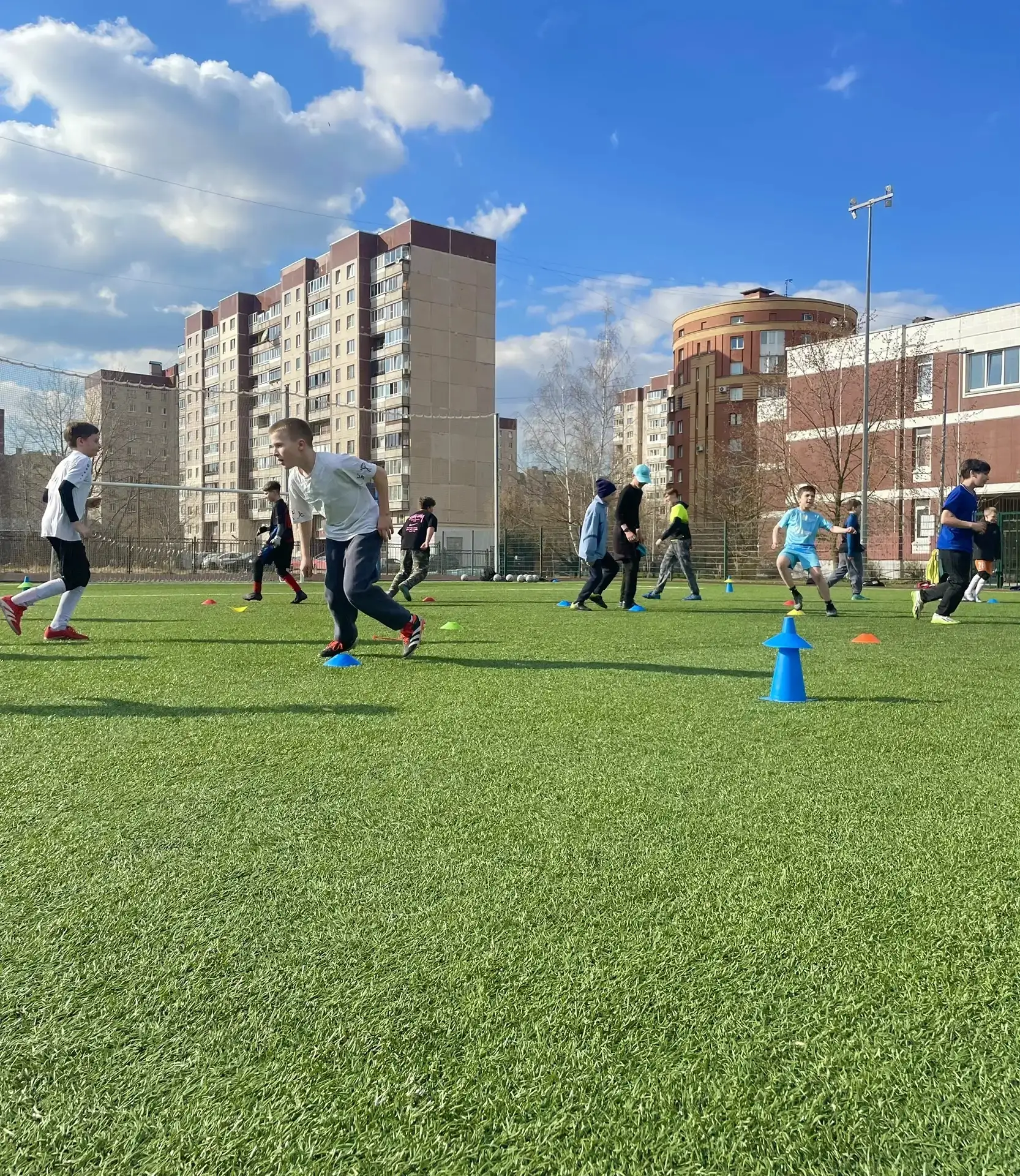 ⚽️ На базе нашей школы прошёл мастер‑класс от футбольного клуба «Тосно» ⚽️   Мероприятие позволило н