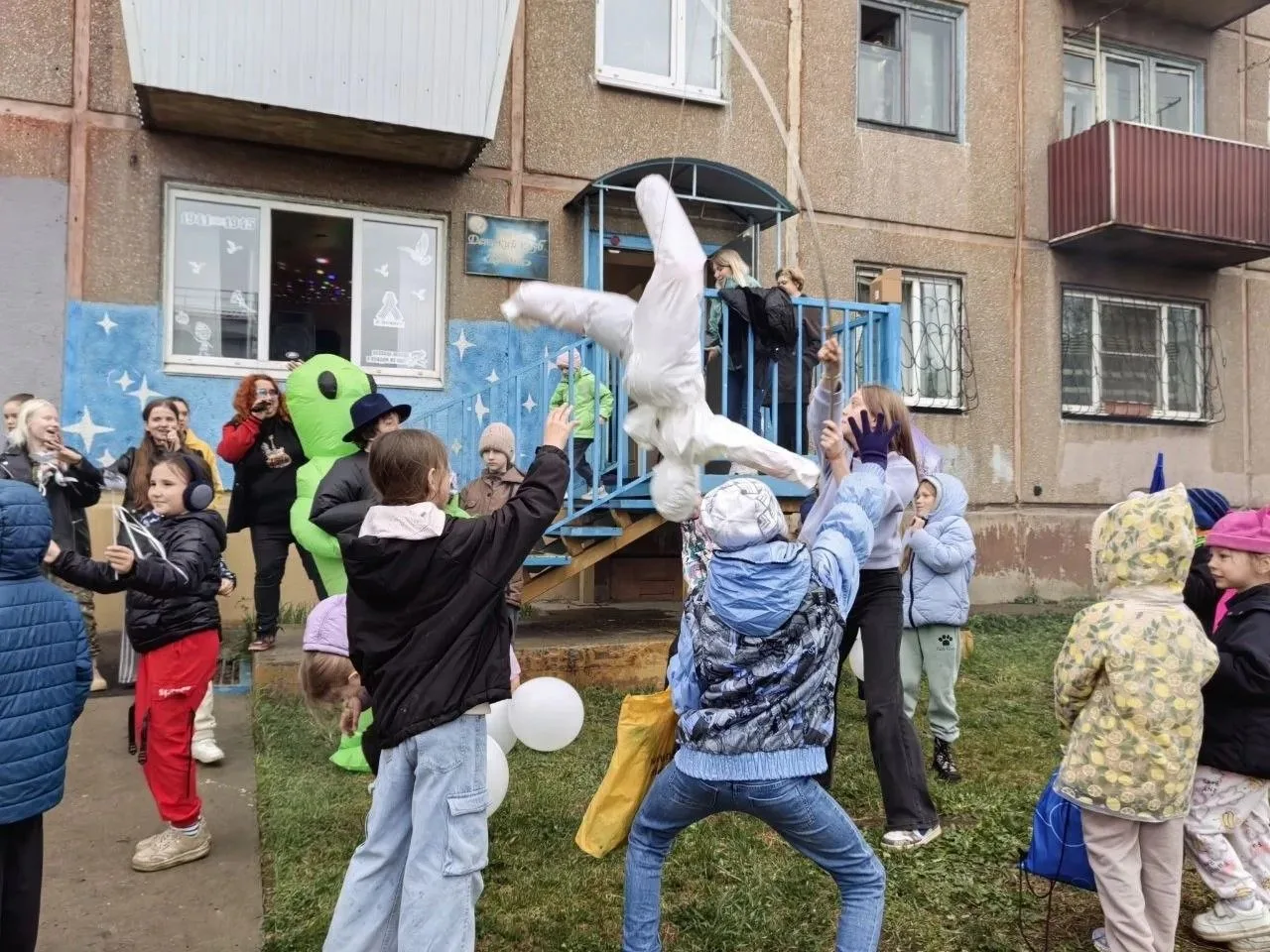 12 мая в нашем детском клубе "Космос" состоялось закрытие творческого сезона. 🚀