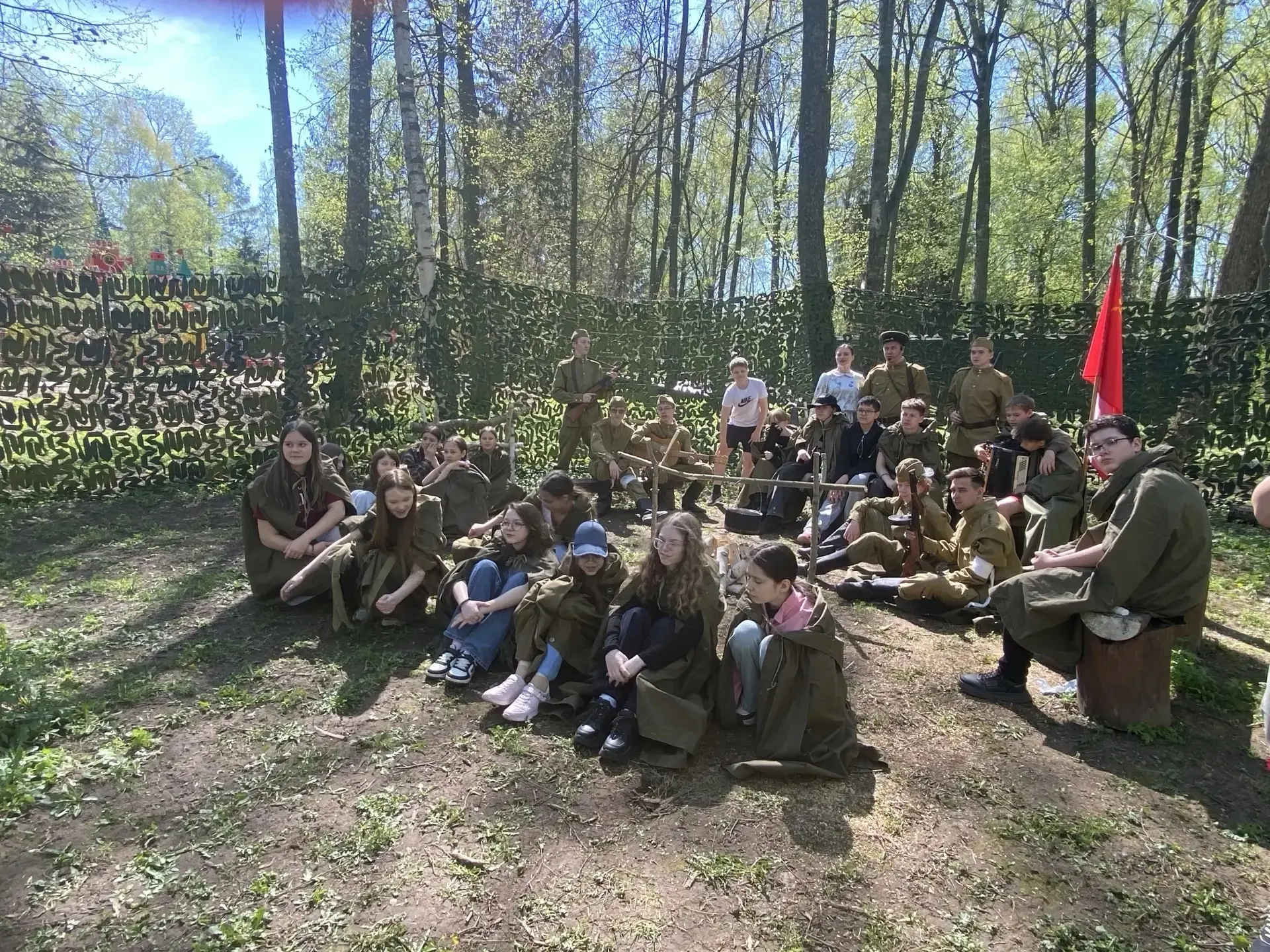 🎗️Сегодня, 7 мая, учащиеся 6 б класса приняли участие в интерактивном квесте- спектакле «Взгляни вок
