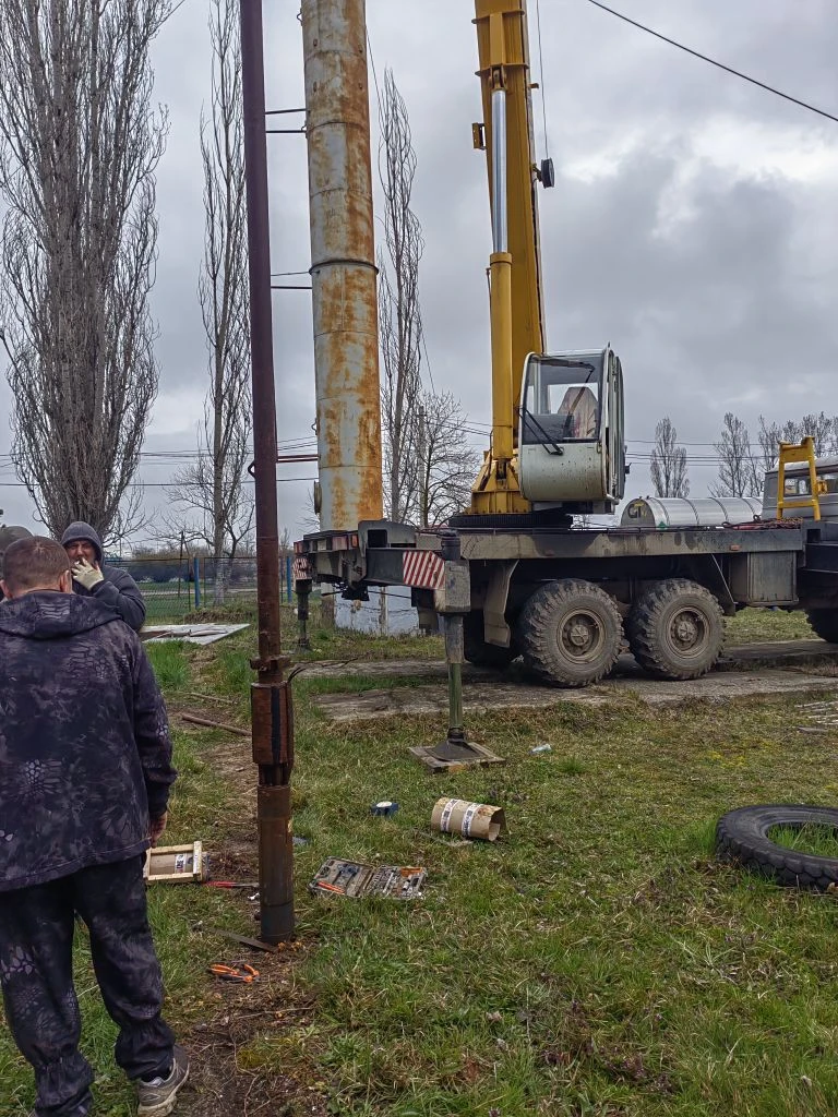 Сегодня, 24 марта 2026 года выполнены работы по замене насоса на скважине "Автобаза".
Насос запущен 