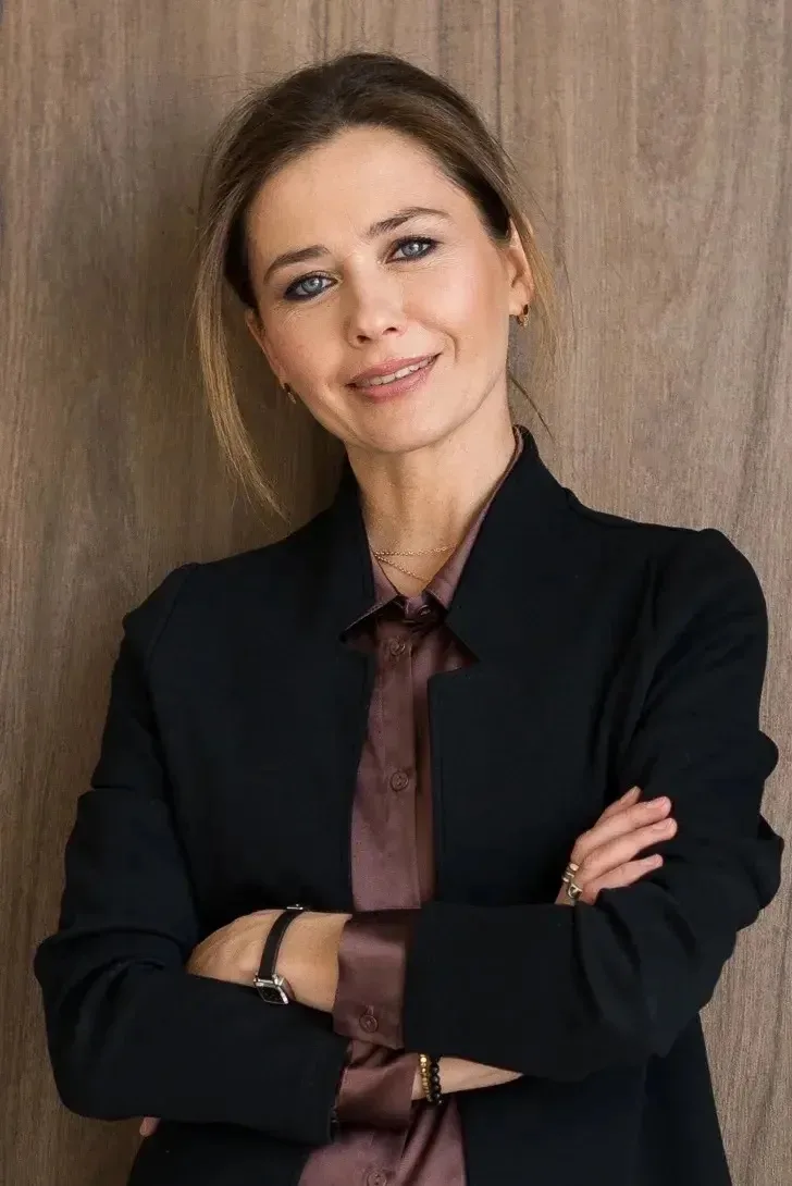 Здравствуйте! Меня зовут Татьяна Захарова.