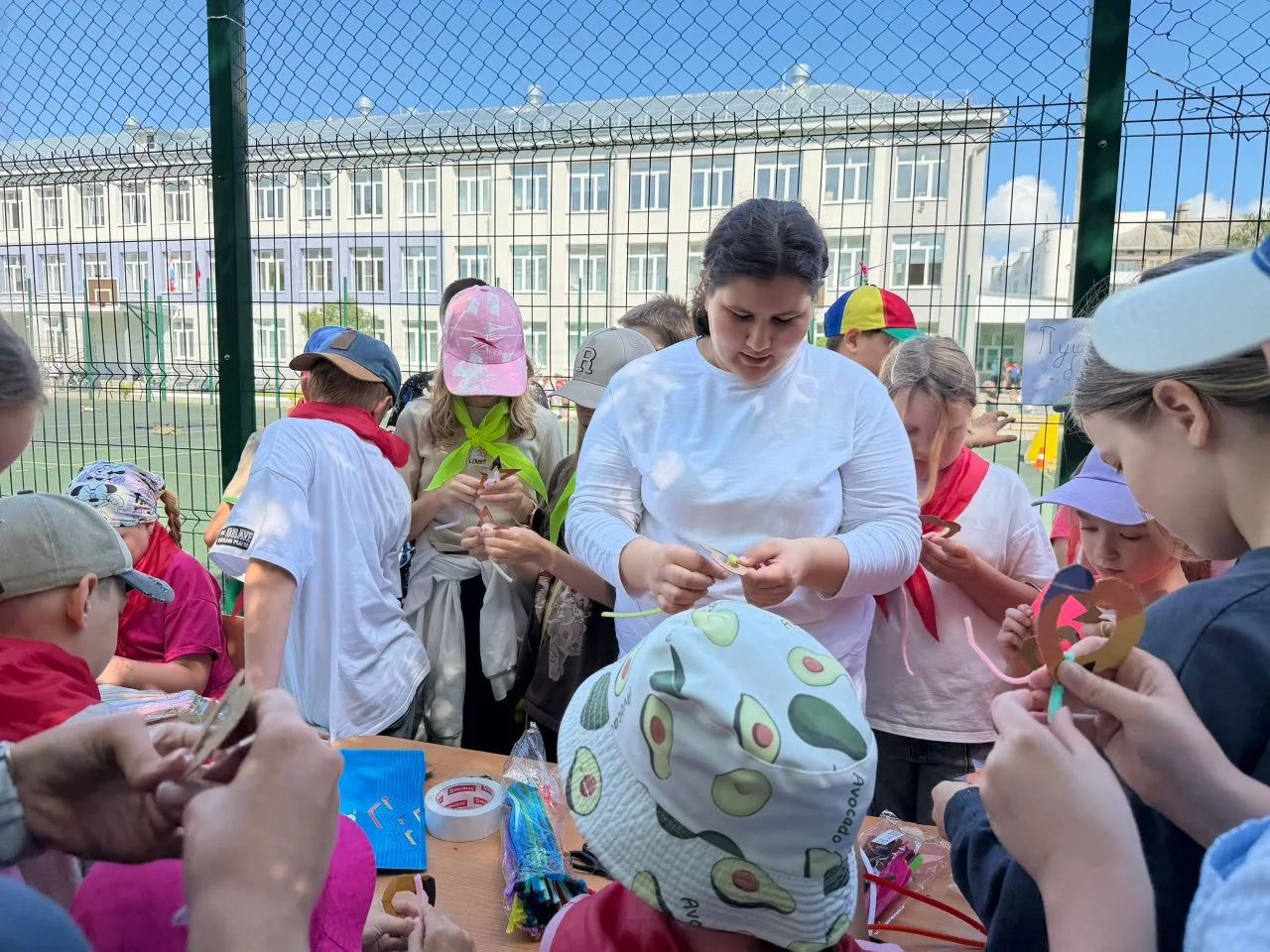 🎉 Сегодня в нашем школьном лагере прошёл День открытых дверей!

День выдался насыщенным и ярким. Мы