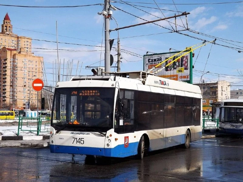 «Тролза-Мегаполис» у метро «Кузьминки» в 2013 году. Лайк, если катались на таком.