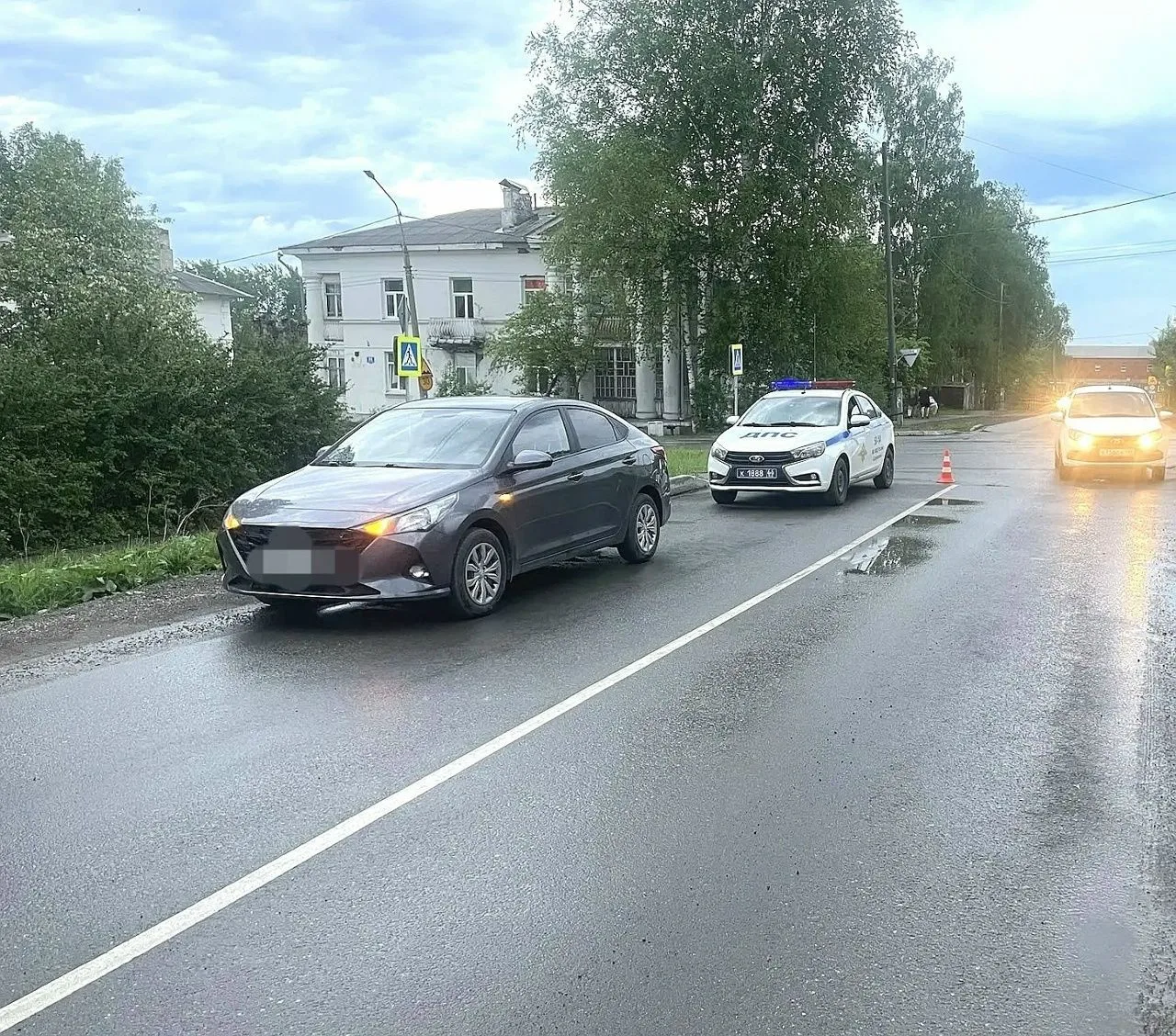 😱Вечером 22 мая в Серове водитель Hyundai Solaris совершил наезд на девочек-велосипедисток. Пострада