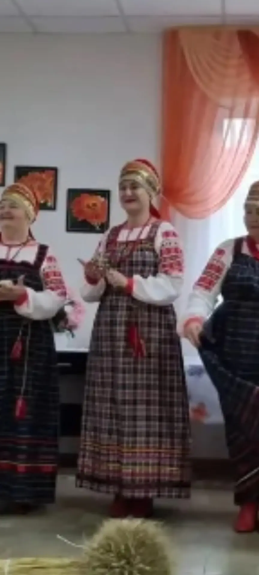 В деревнях Дугино и Мольгино прошли фольклорные посиделки «Фёкла Заревница» в Домах для...
