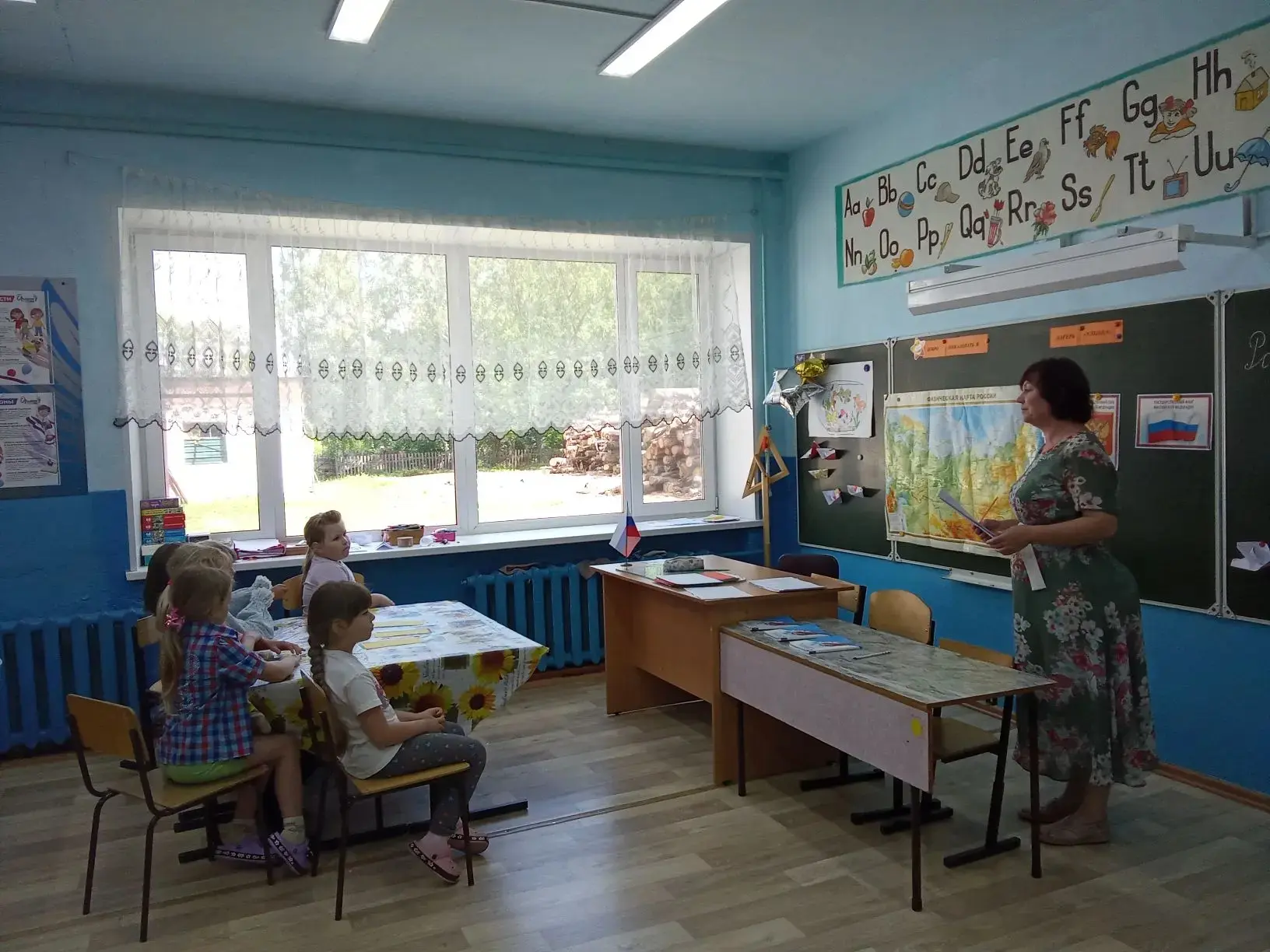 В преддверии Дня России в нашем пришкольном лагере прошло яркое и запоминающееся мероприятие! 🎉
Сна
