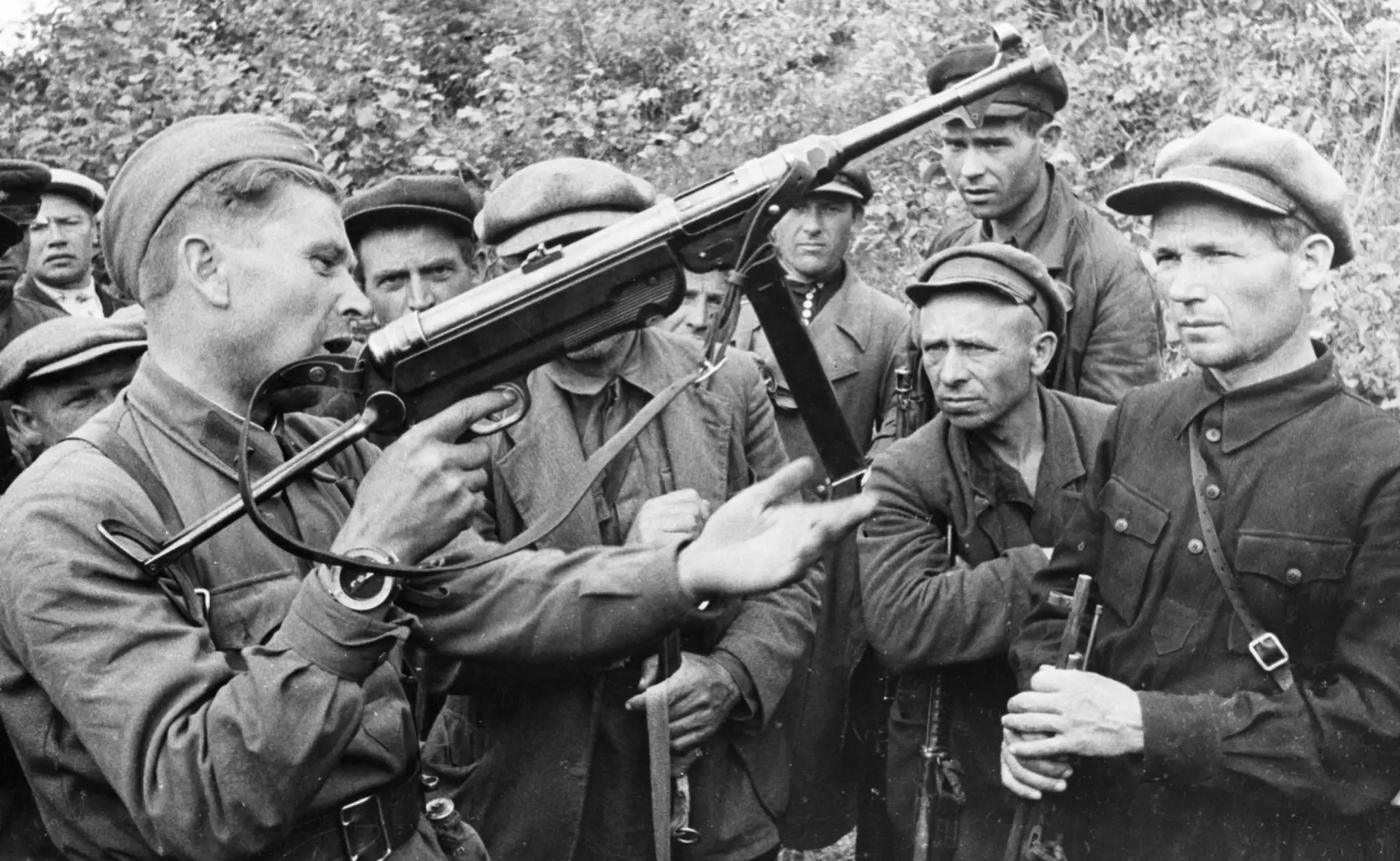 30 мая 1942 года, в ходе Великой Отечественной войны, был создан Центральный штаб парти...