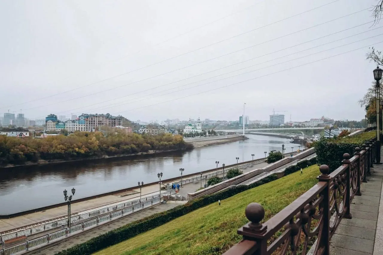 💧 Тюменскую набережную масштабно восстанавливают после паводка