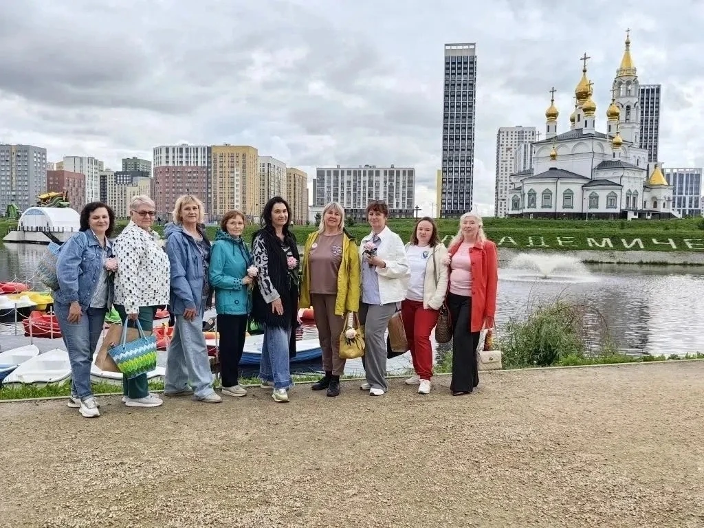 Клуб «Здоровье. Грация. Красота» организовал классный выезд в Академический! 

Вместе с крутым экску