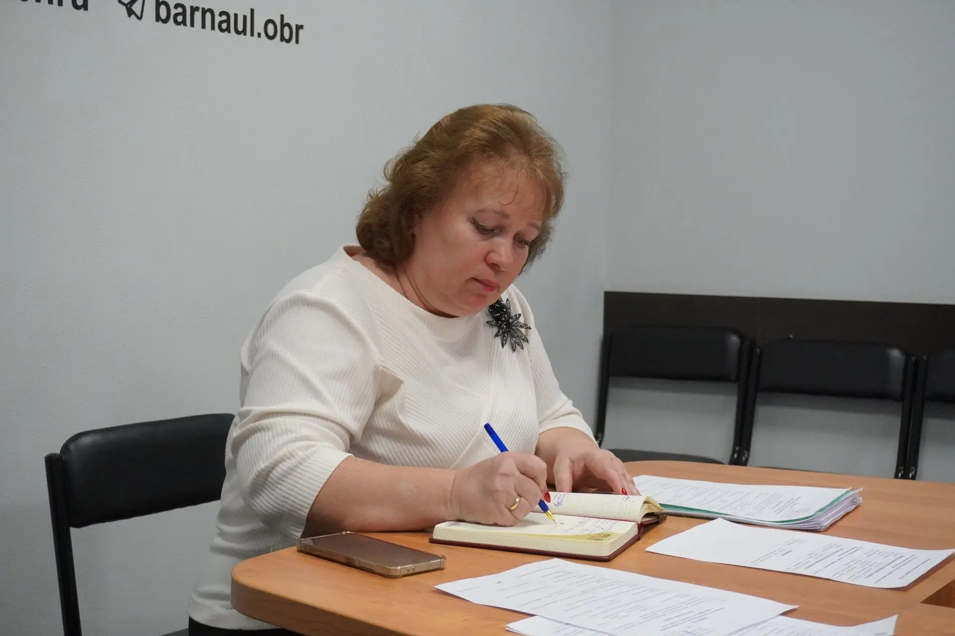 🎓В Барнауле систематизируют лучший опыт педагогов дополнительного образования  В комитете по образов