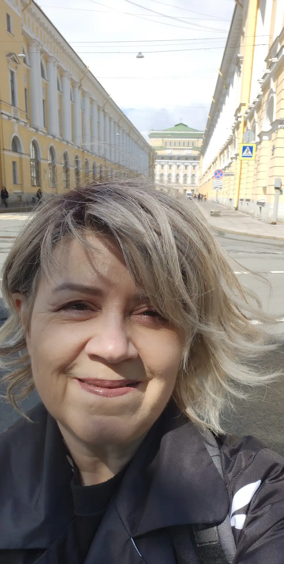 Питер для меня не просто город, а организм, в который я вросла.


Надя Приходько позвала меня на сво