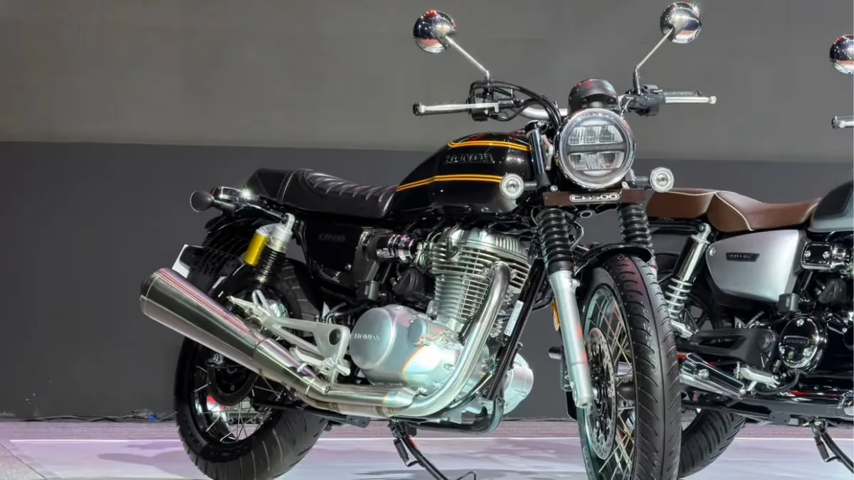 Еще одна новинка из Индии - совершенно новая Honda CB500. Главная особенность — новый 5...