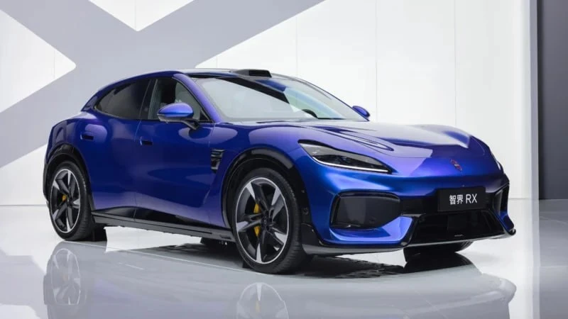 Chery и Huawei наняли бывшего дизайнера Ferrari — и выкатили Luxeed RX, который уже про...