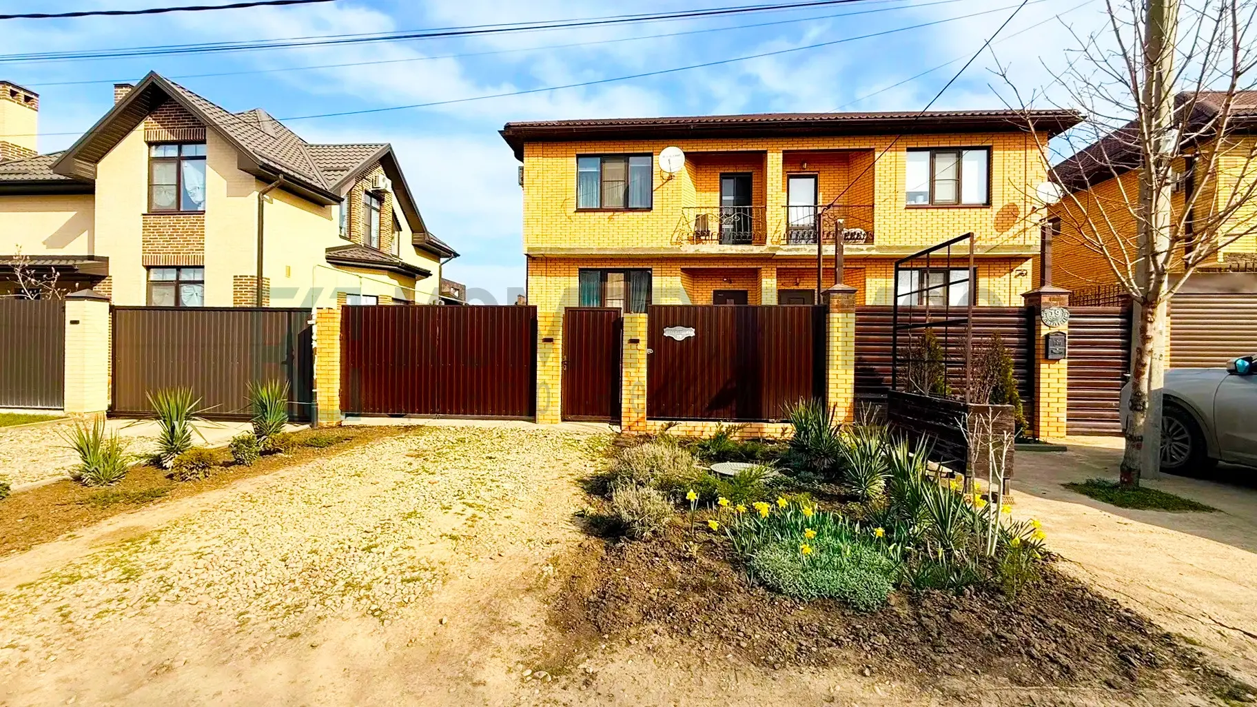 🏠 ID 133042154 Адрес: Краснодарский край, г. Краснодар, Прикубанский р-н  📍 Современный дуплекс с ре
