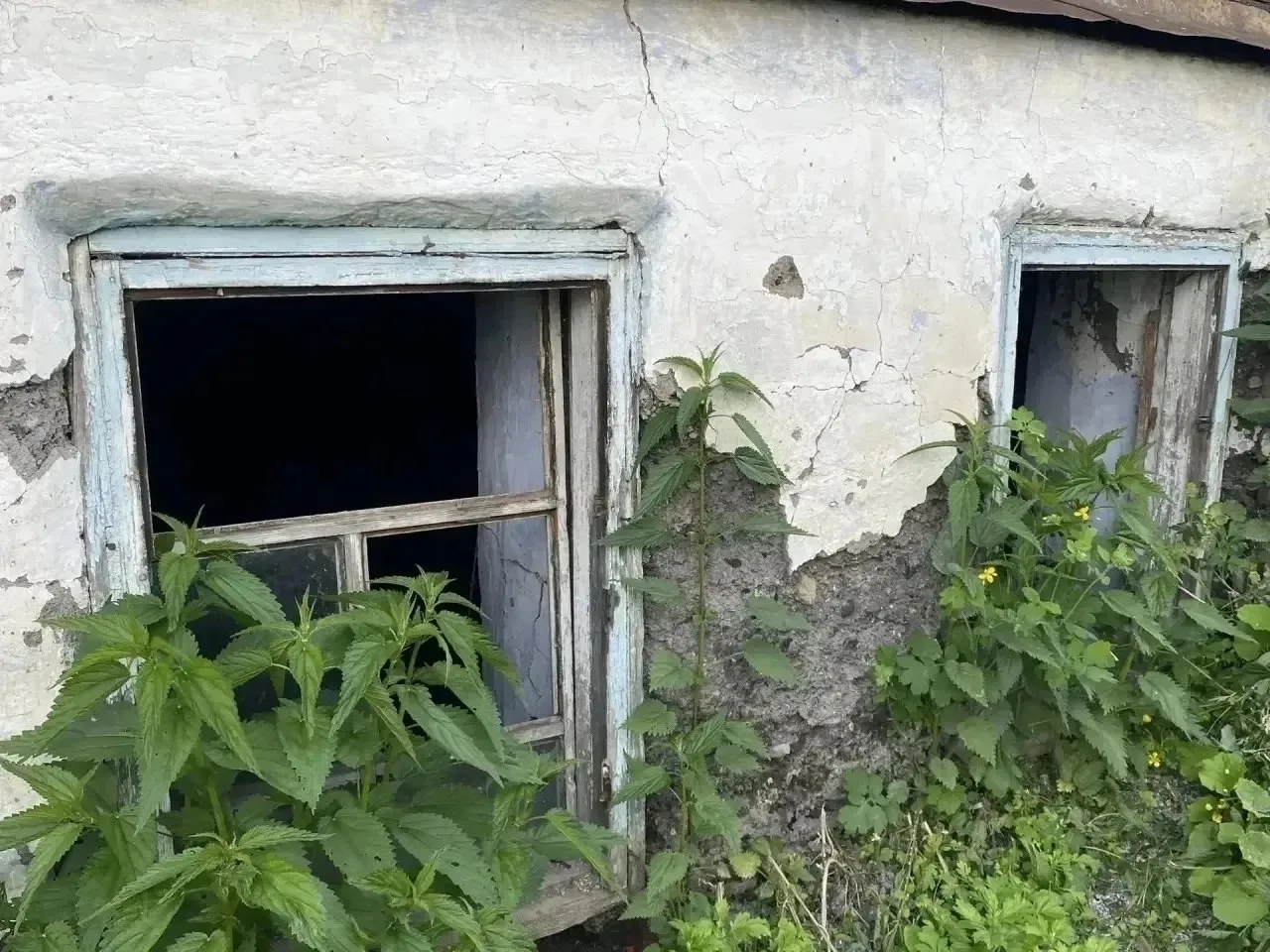 В Златоусте прокуратура инициировала проверку после разрушения крыши частного дома, приведшего к тра