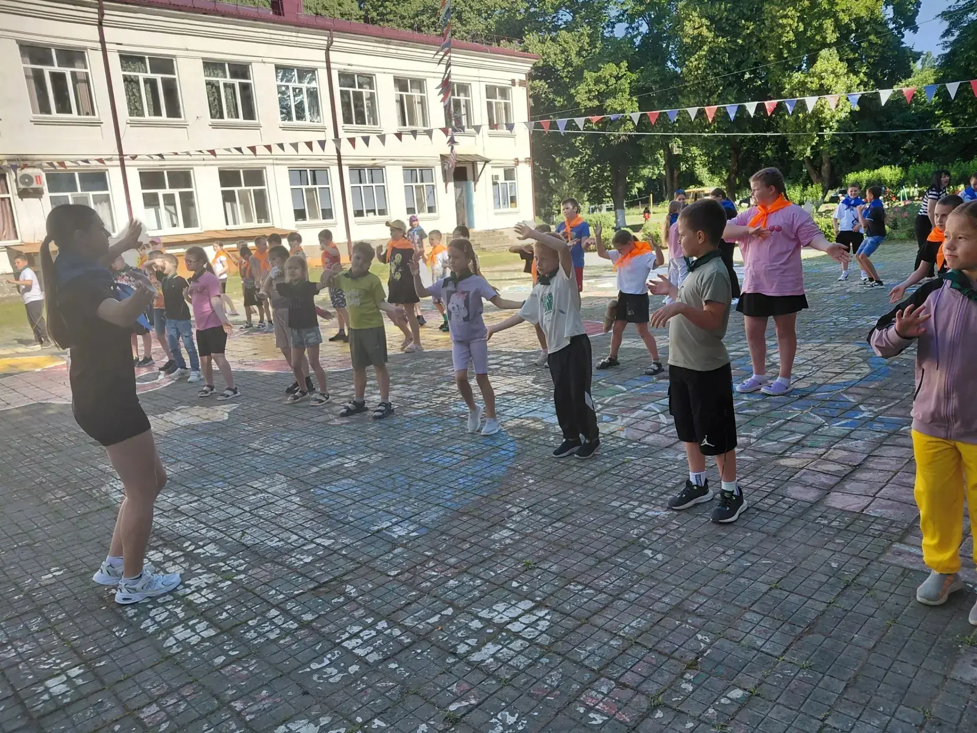 🌏👫ПЛАНЕТА ДЕТСТВА 🌏👫
От первых ростков до цифровых вершин: один день из жизни «Эколят» 🌱💻

Сег