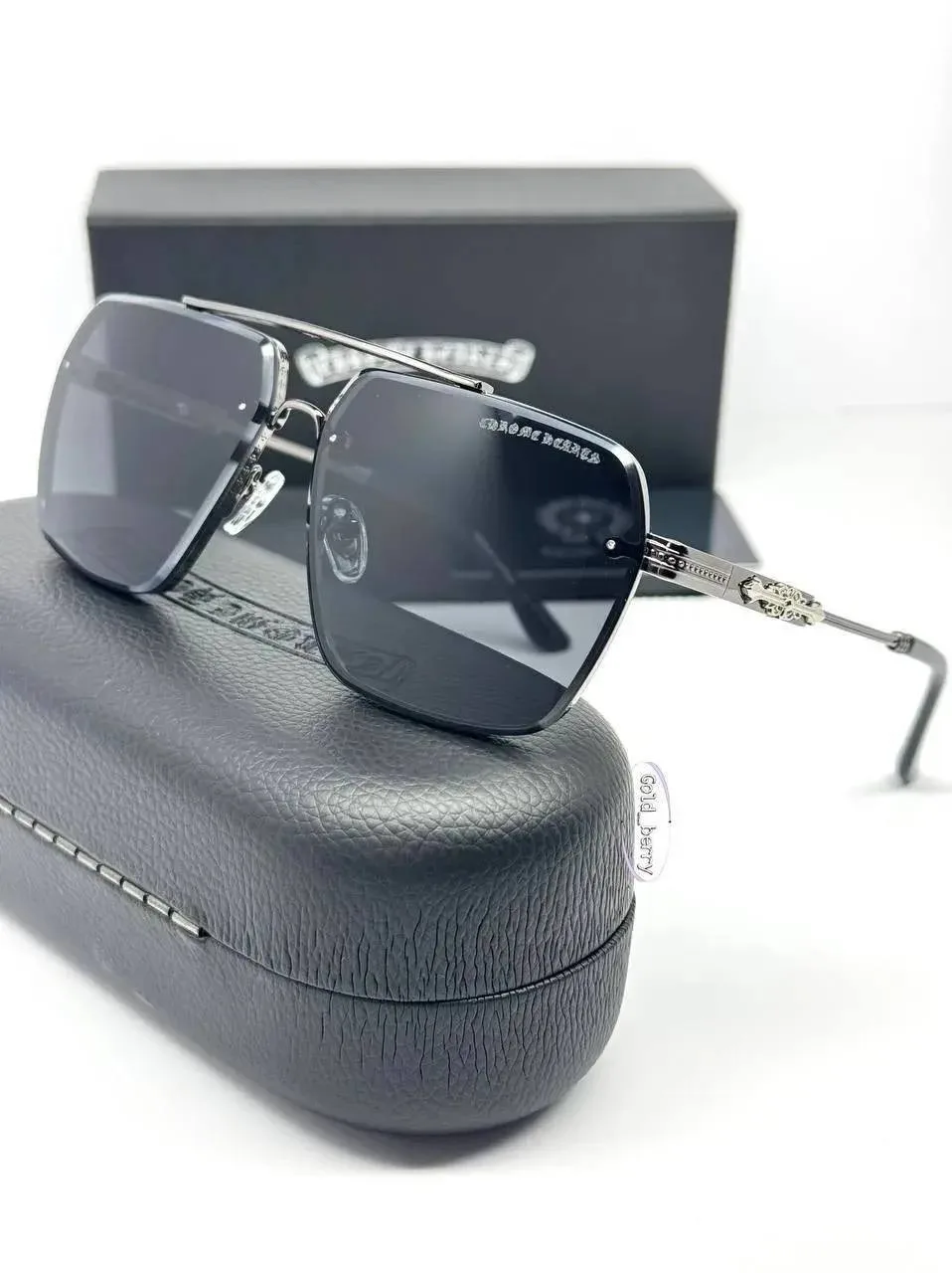 🕶 Стиль, который не нуждается в представлении  Cartier • Bvlgari • Miu Miu • Celine  Те самые модели
