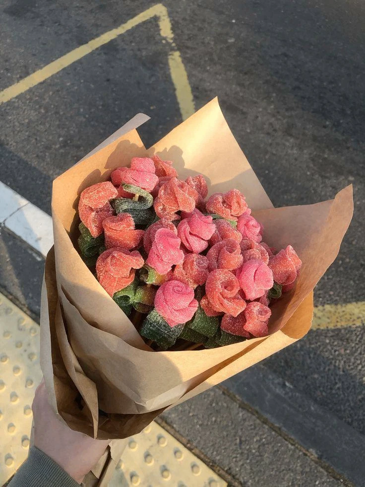 Букеты из вкусняшек 💐