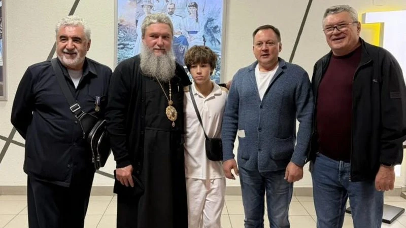 👍 «На сердце остаются светлые ощущения»: митрополит Евгений оценил фильм «Романовы: пр...