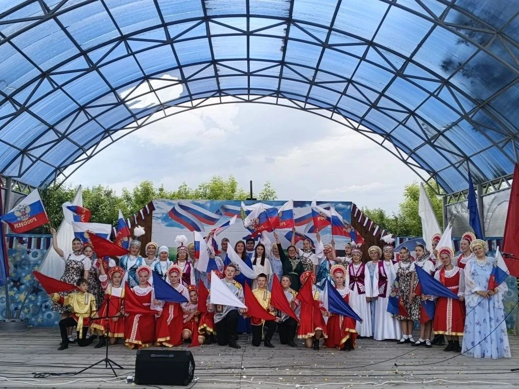 🇷🇺 12 июня в Парке Культуры и отдыха состоялся праздничный концерт «Россия – это СИЛА...