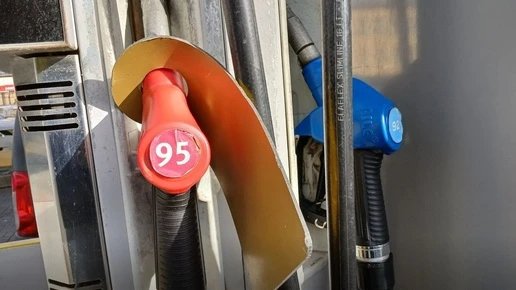 В Калужской области с 6 октября отменяют ограничения на продажу бензина