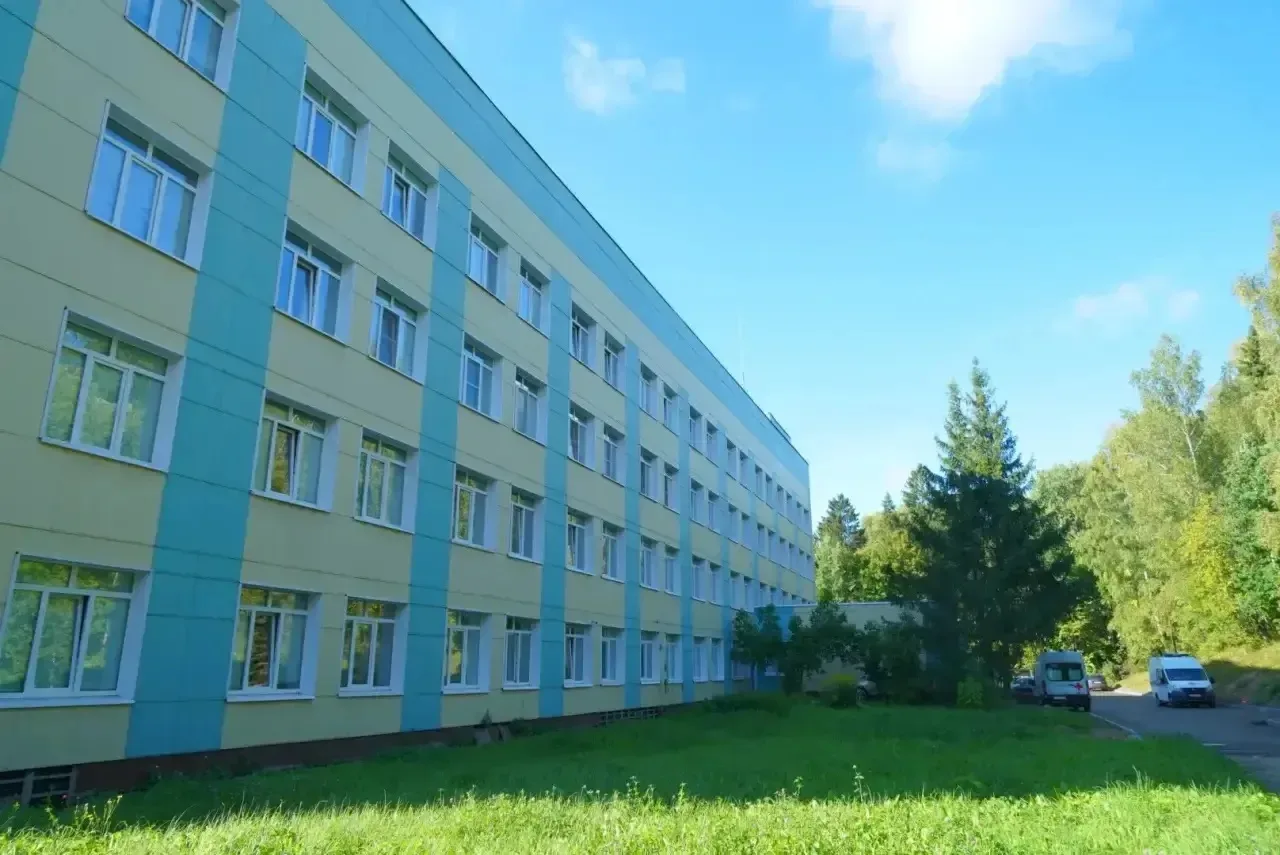 Больница в городе Пересвет, Сергиево-Посадский район. Объект для города ключевой.