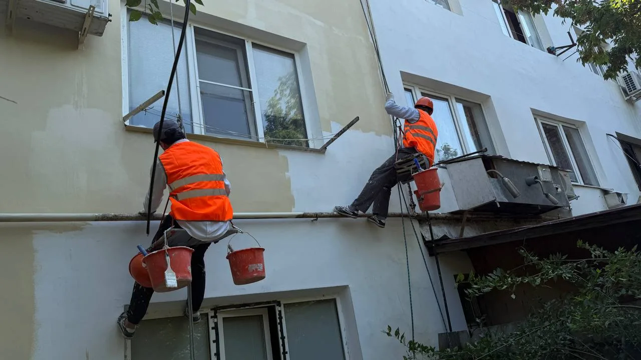 🏢Ход капремонта в доме № 395е по пр. Акушинского - на особом контроле Фонда