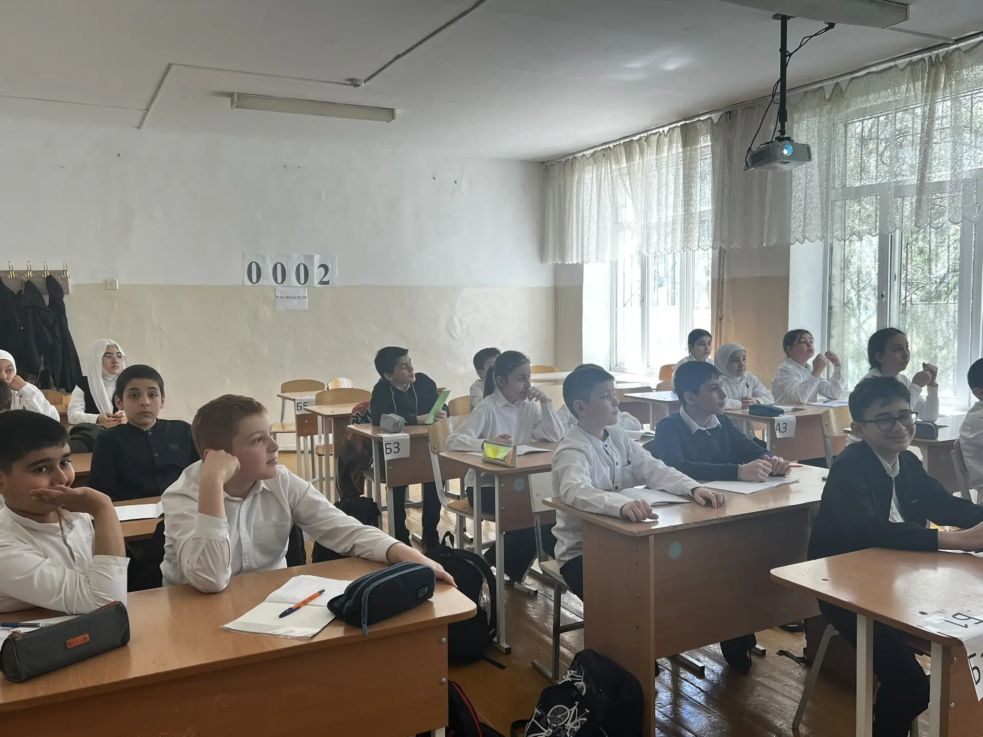 Космические приключения в нашей школе!  Сегодня, ко Дню космонавтики, мы провели яркую акцию для уче