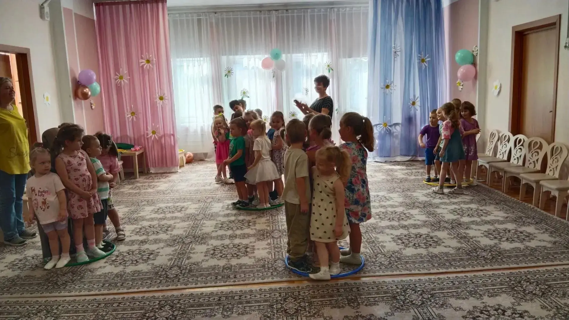 "🎉 Праздник Ветра в ДК 11 — яркий финал Недели экспериментирования! 🎉