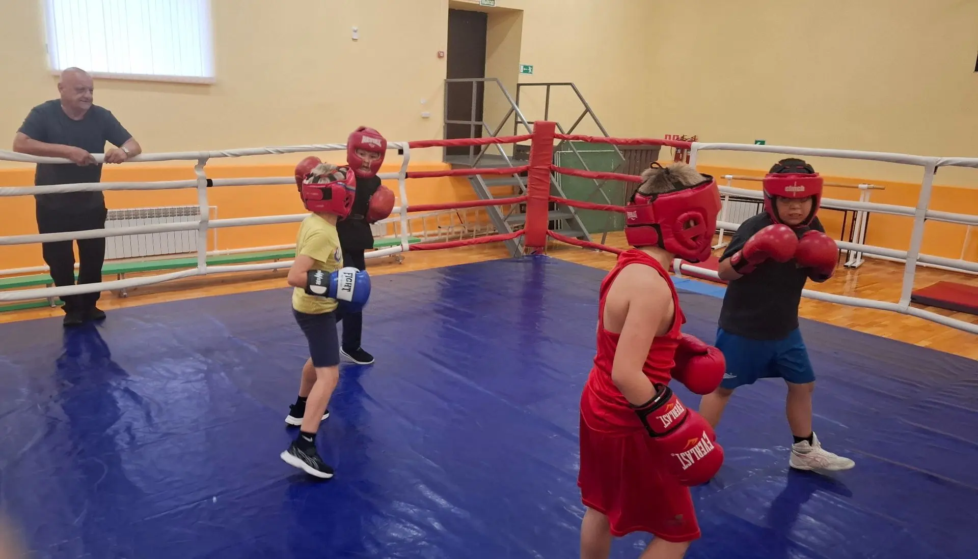 🥊Воспитанники секции бокса под руководством тренера-преподавателя Евгения Николаевича ...