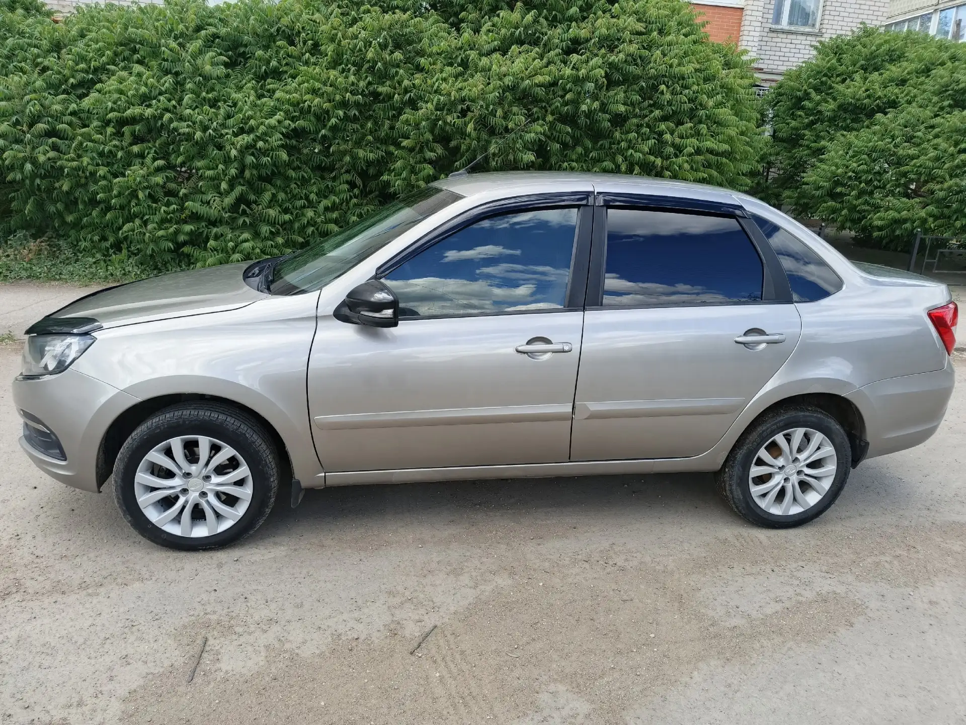 LADA GRANTA
2019 г.в.
Пробег: 245 000 км
Состояние: отличное, вложений не требует
Салон чистый
1 хоз