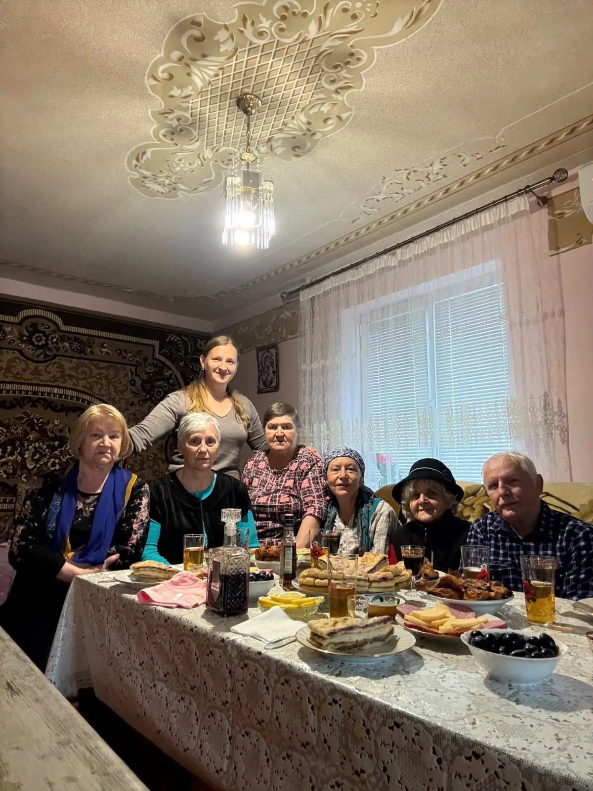 Тепло искреннего общения: в рамках Месячника «Милосердия» социальные работники, ГКУ «РК...
