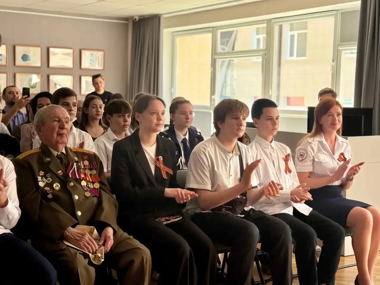 🎖️ ТОРЖЕСТВЕННОЕ ВРУЧЕНИЕ ПАСПОРТОВ В ПРЕДДВЕРИИ ДНЯ ПОБЕДЫ! 🎖️  🇷🇺 В преддверии священного для всех