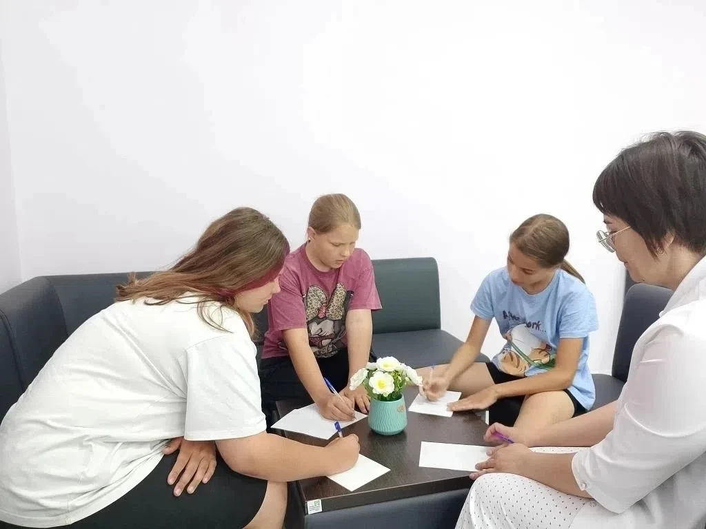 В Новобурасском районе продолжает свою работу «Семейная мастерская» — проект, призванный стать надеж