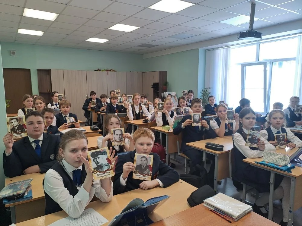 🎗️Память сердца: День Победы в 5А классе 🎗️  🕯️В 5А классе лицея прошло мероприятие, посвящённое Дню