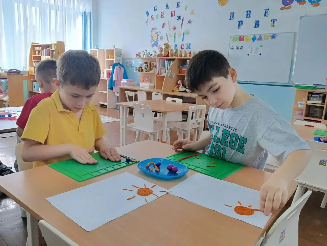 Лепка, жгутиками. Подготовительная
 группа «Радуга» 🌈
