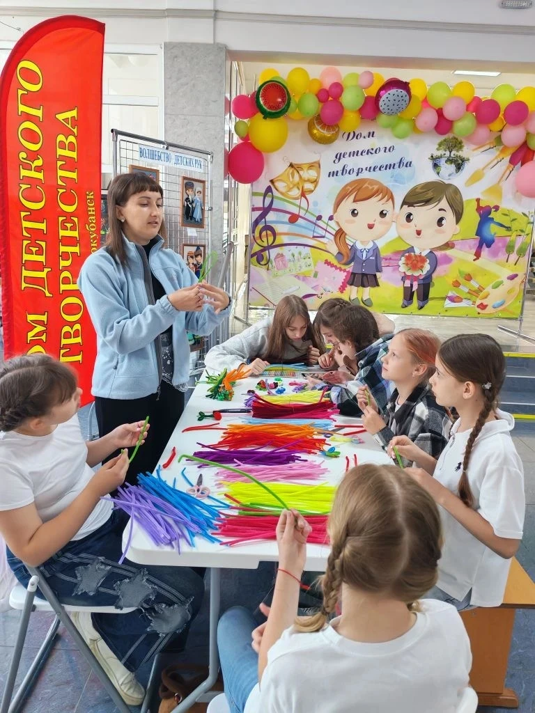 🧸 В Международный день защиты детей педагоги Дома детского творчества им. Л.А.Колобова...
