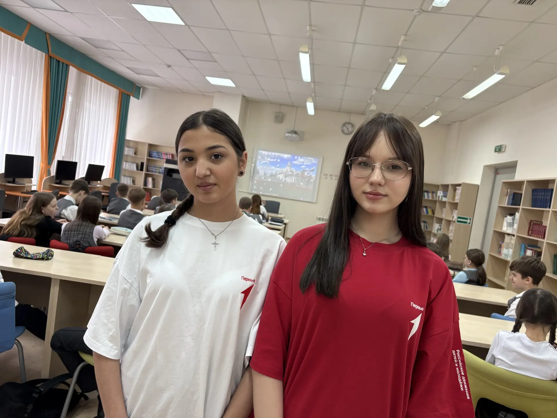 Нити единства🤝  Сегодня у ребят из 5 «Б» был по‑настоящему познавательный день! ✨  Активисты Движени