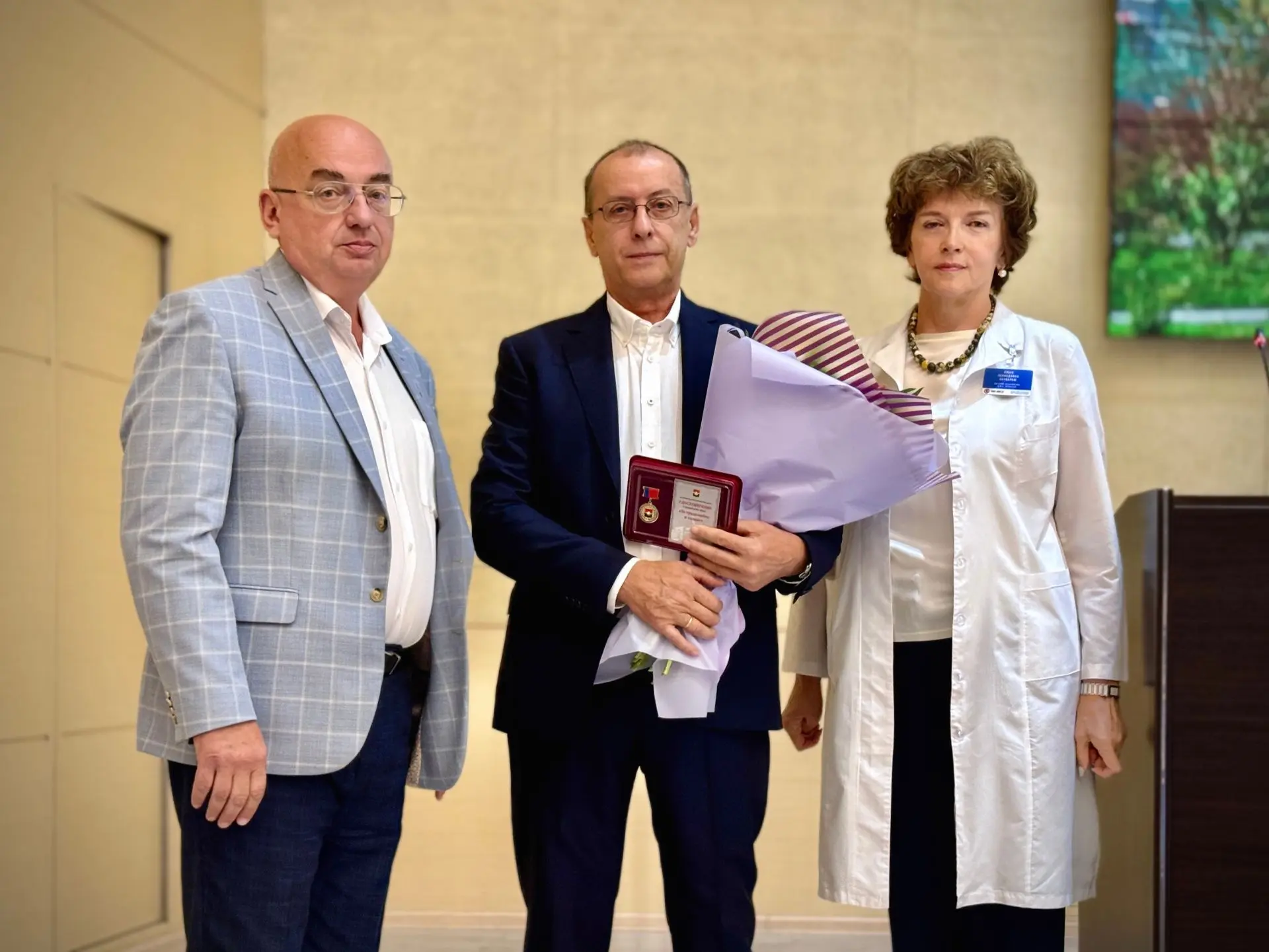 🏆 Новую неделю начали с поздравлений и награждения