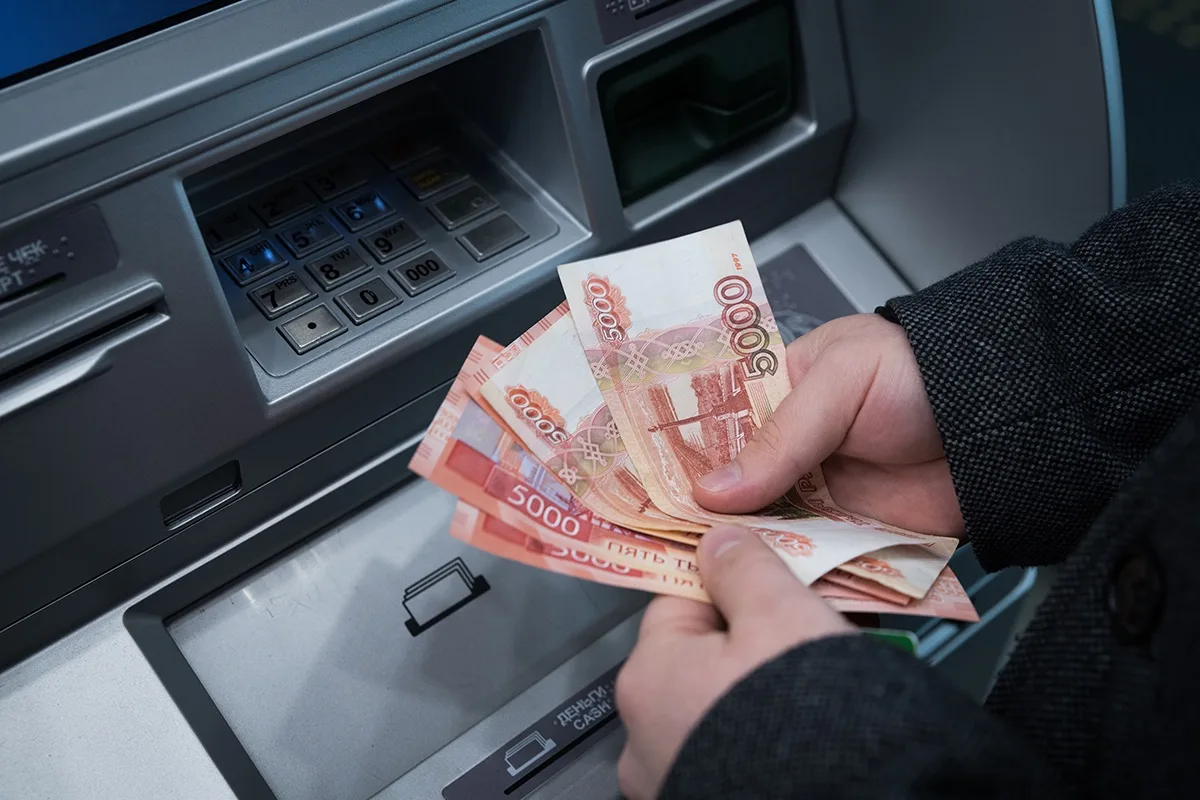 Июльский отток вкладов оказался рекордным.