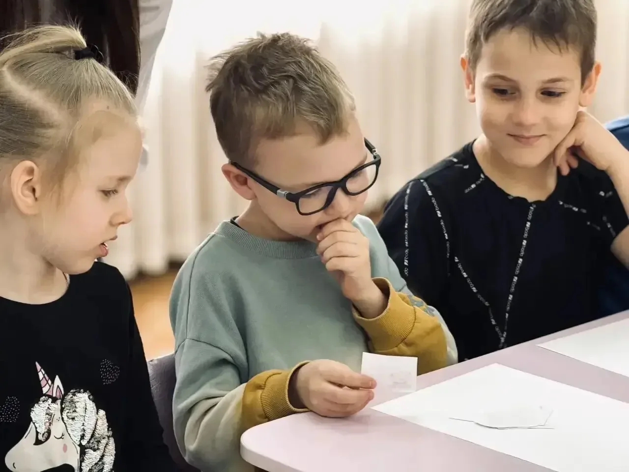 ✂️Мастерство — это про душу! Студенты АГПУ продолжают творческие десанты к дошколятам  В рамках Года