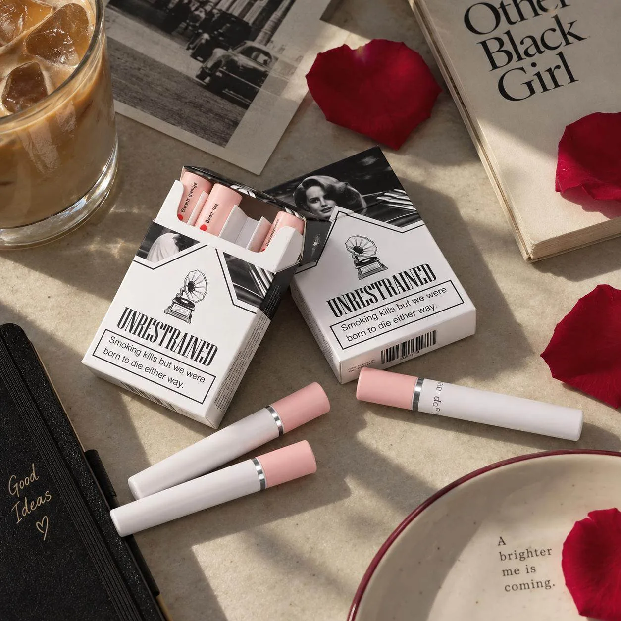💄 Никаких вредных привычек — только яркие оттенки