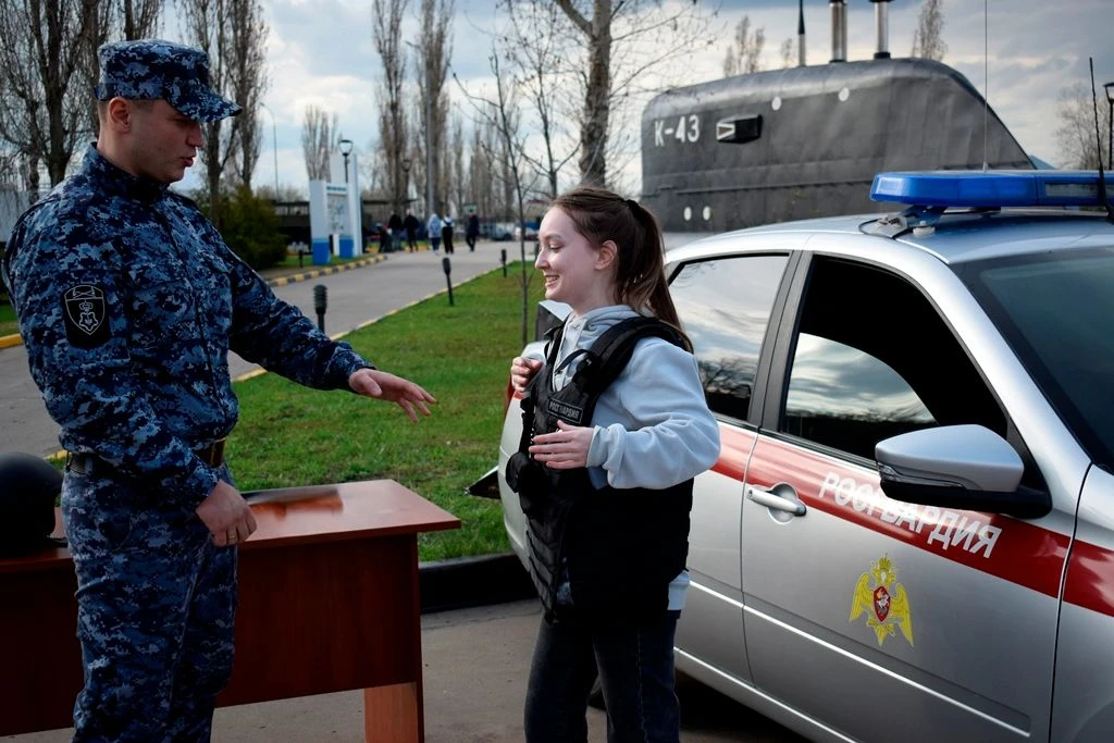 Росгвардия приняла участие в военно-патриотической акции «День призывника» в Нижнем Новгороде  ➡️Вое