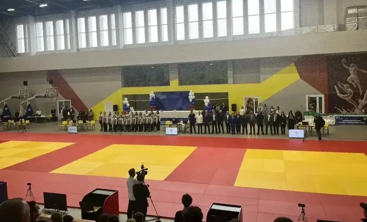 С 4 по 5 апреля студенты, проживающие в общежитии НГГТИ №1, окунулись в атмосферу спорта и стали бол